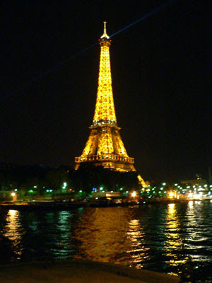 エッフェル塔（Tour Eiffel）fromパリ