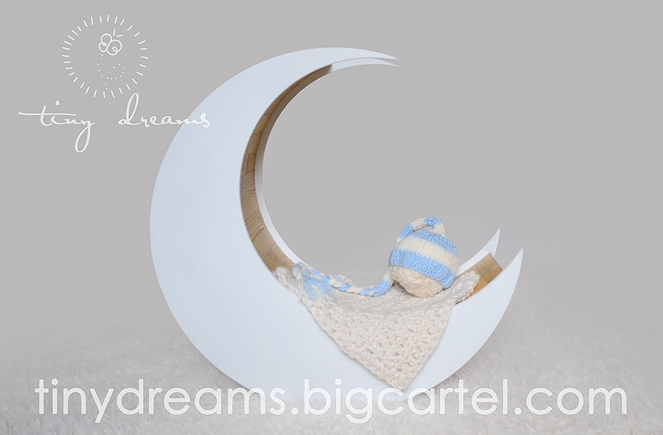 Wooden Moon Newborn Photography Prop UK