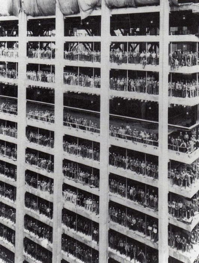 Old Photos of Famous Structures and Monuments Being Built