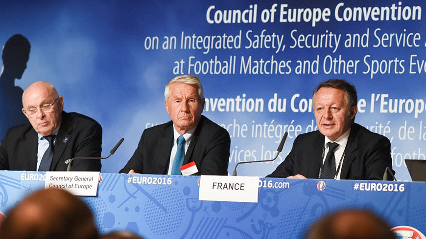 Sécurité et sûreté dans les stades : quatorze pays ouvrent la voie à la mise en œuvre d’une nouvelle convention internationale