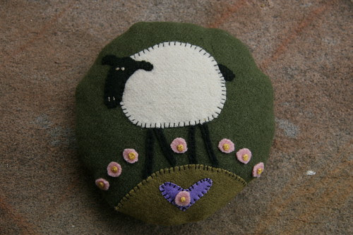 Pin cushion