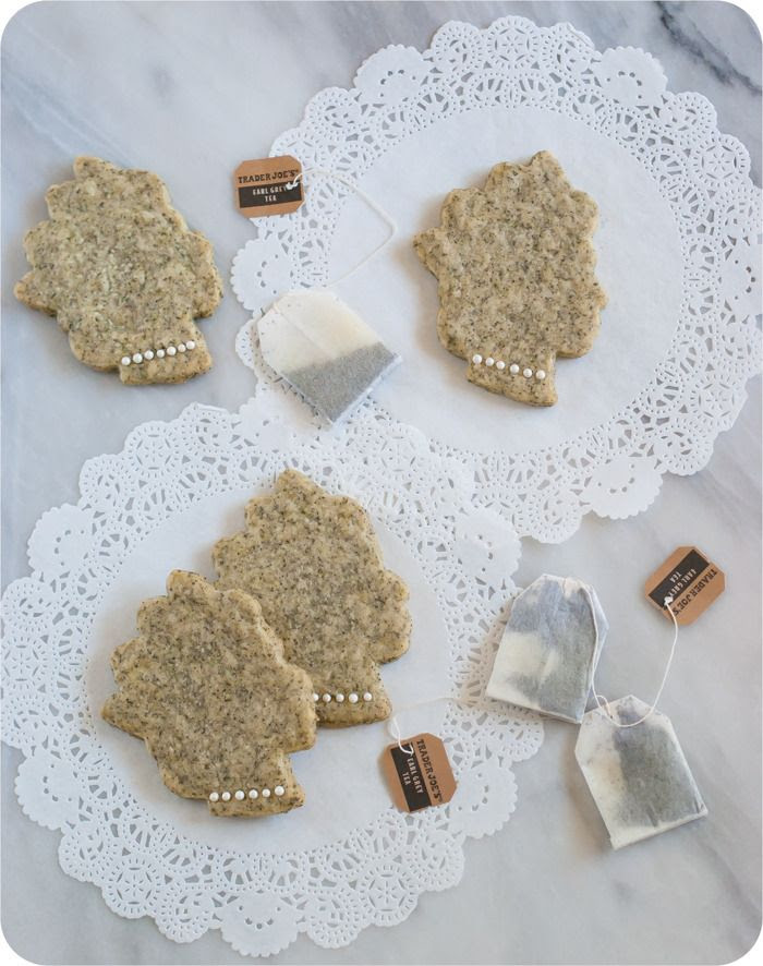 tea with the queen : earl grey shortbread cookie recipe | bakeat350.blogspot.com
