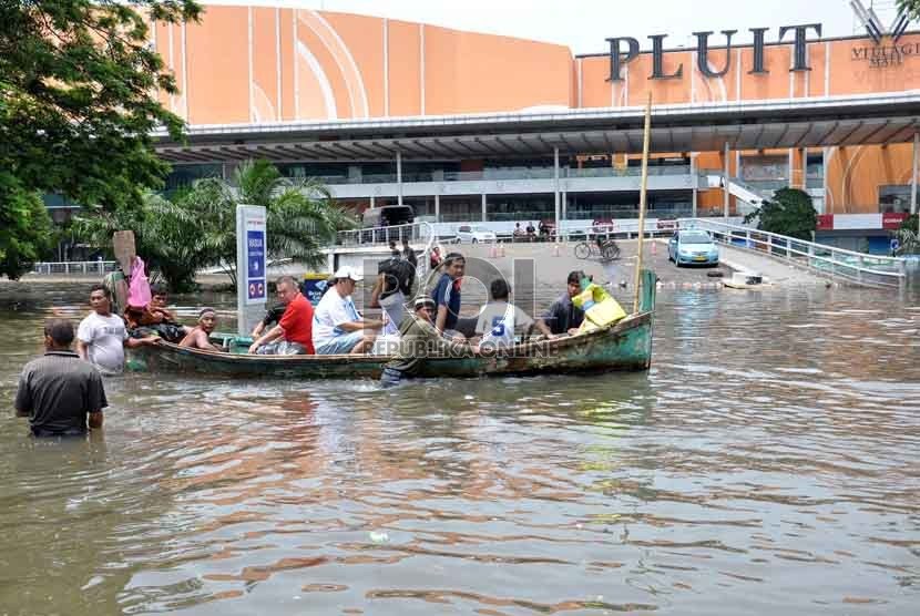 Definisi / Pengertian Banjir | Wahyu Diyono