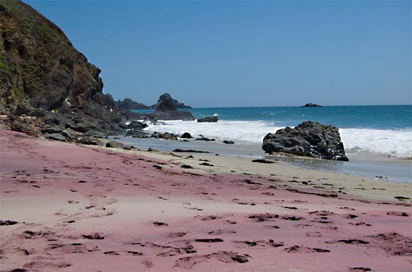 4171694_plyaj_Pfeiffer_Beach_foto_7 (580x383, 37Kb)
