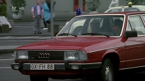Audi 100 5s 1981 - Car View Specs