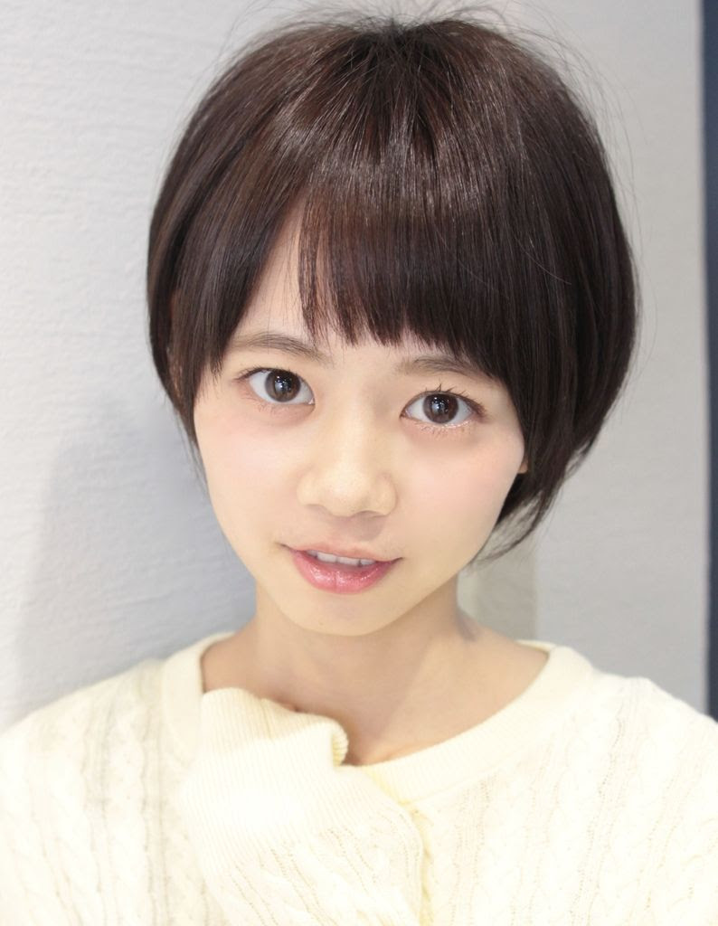 ヘアカタログ ショート ストレート 黒髪 Cagri Sahi