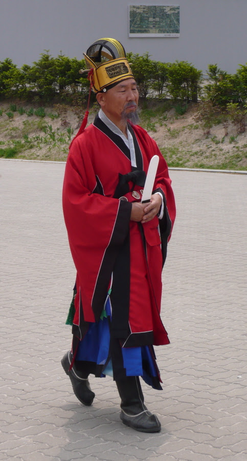 One old gentleman in the parade