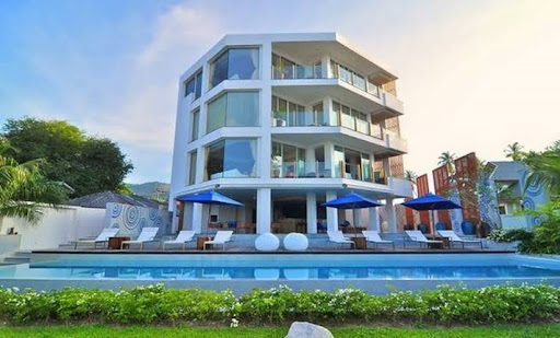 Beachfront Phuket Hotel