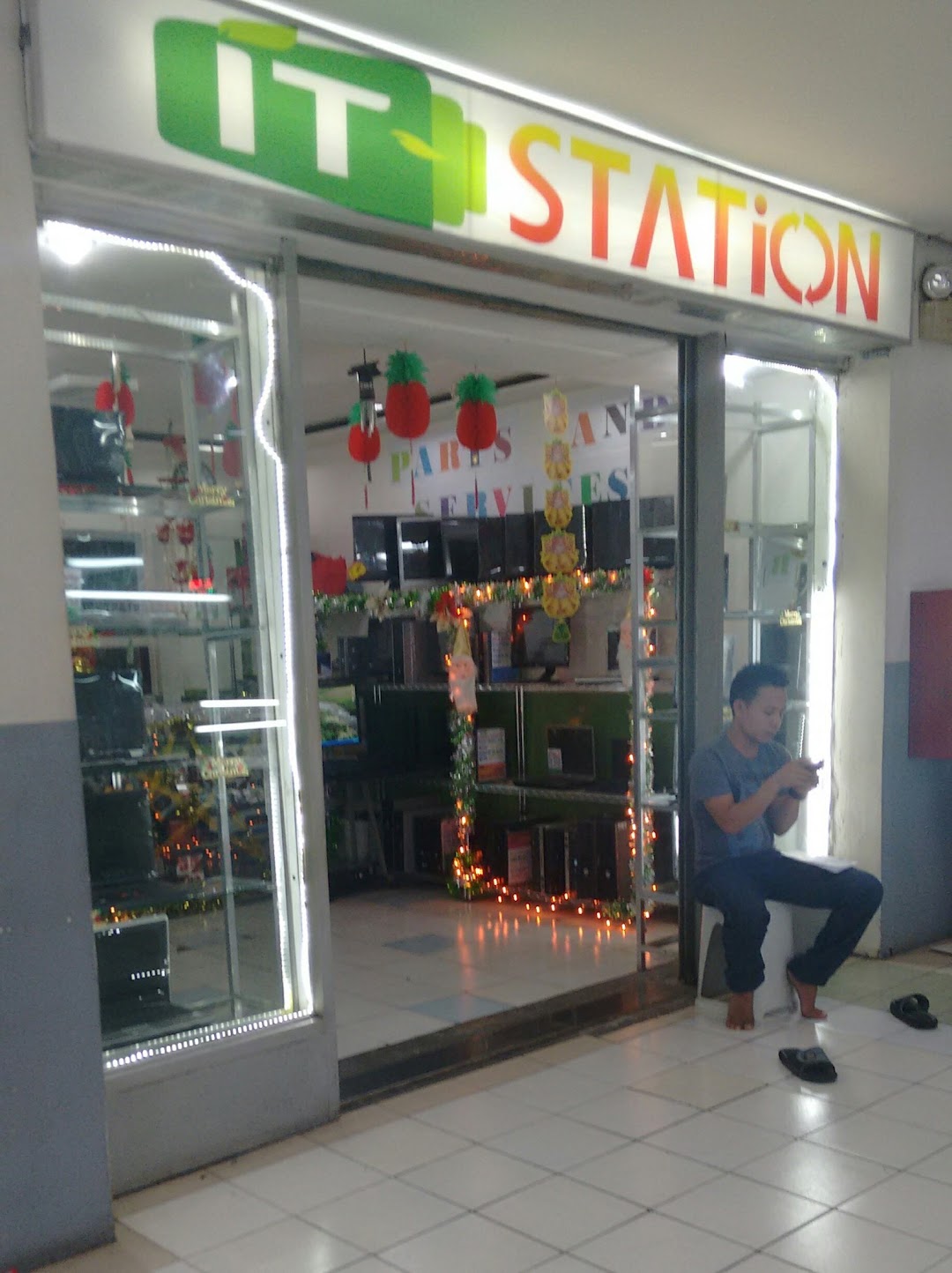 IT Station