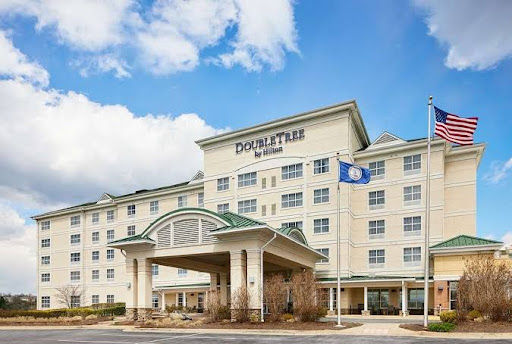 Hotel «Holiday Inn Hotel & Suites Front Royal Blue Ridge Shadows», reviews and photos, 111 Hospitality Drive, Front Royal, VA 22630, USA