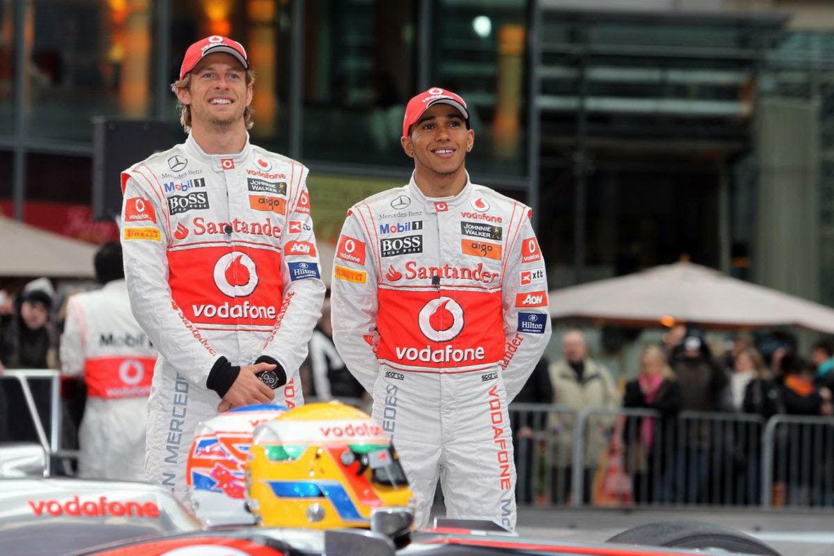 Льюис Хэмилтон MCLAREN