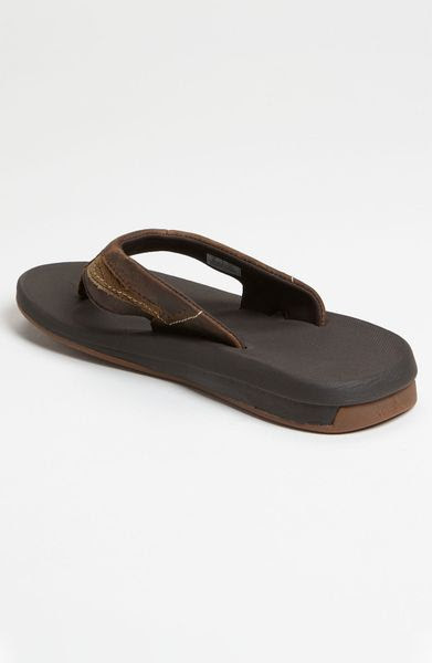 mens large flip flops
