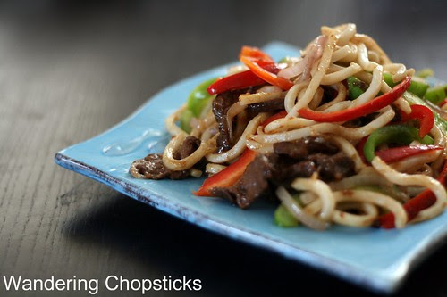 Yaki Udon (Japanese Stir-Fried Udon Noodles) 1