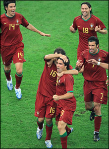 Deco is congratulated by teammates