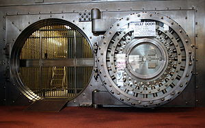 300px-WinonaSavingsBankVault