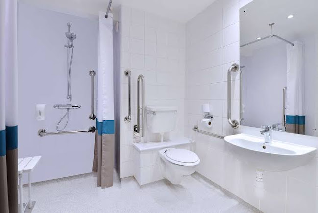 Comments and reviews of Travelodge London Clapham Junction