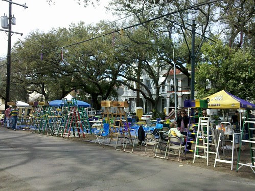 Lundi Gras neutral ground