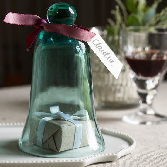 Mini cloche Christmas place setting | Dining room | PHOTO GALLERY | Homes & Gardens | Housetohome.co.uk