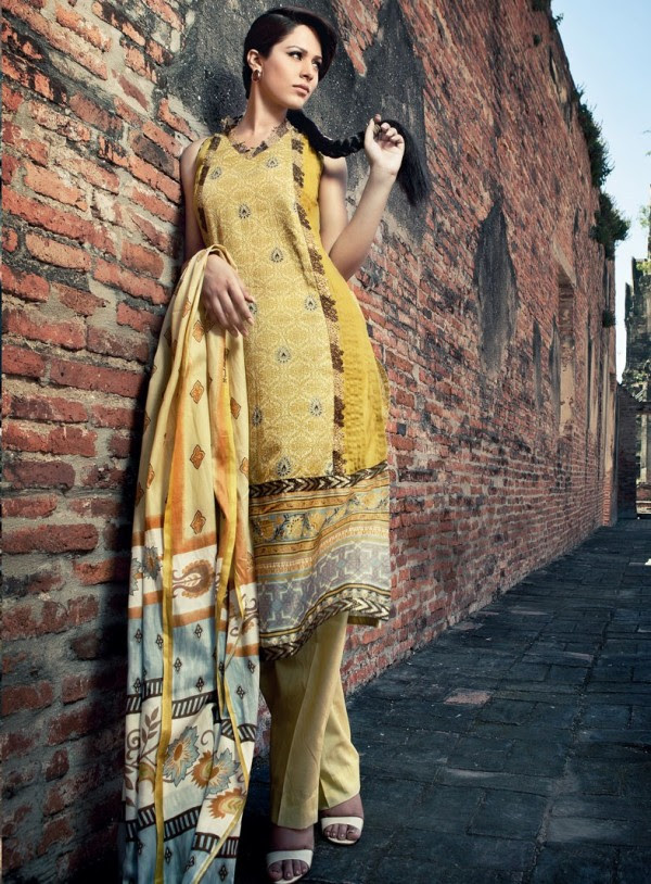 gul-ahmed-new-summer-lawn-dresses-designs-2013-gul-ahmed -cloths-ideas-gul-ahmed-pakistani-girls-fashion-2013-5 gul-ahmed-lawn-2012-5
