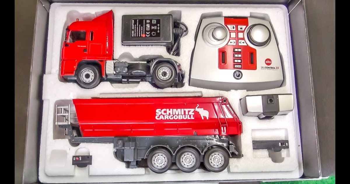 rc truck scania gets unboxed loaded