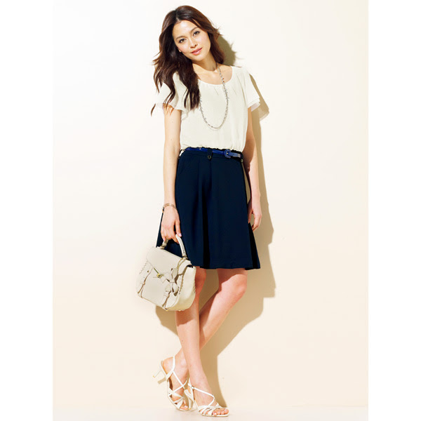carmelmoore 仕事 ワンピース