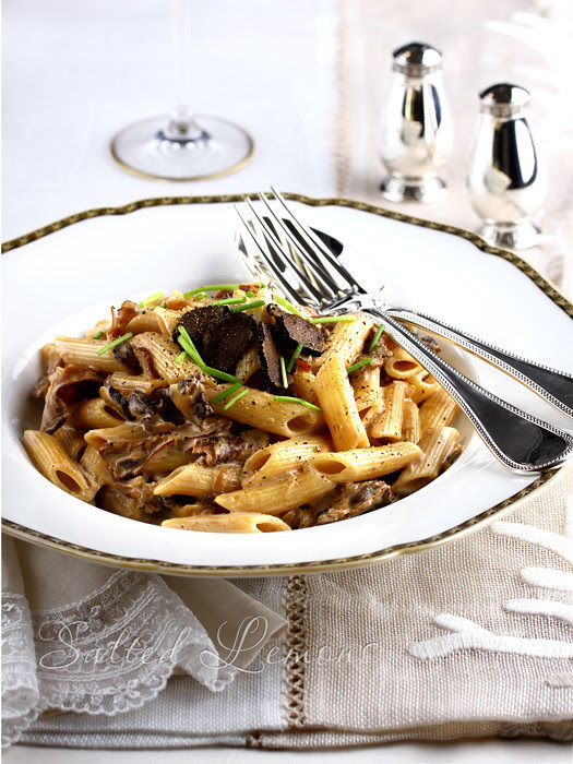 Penne all tartufo e funghi porcini