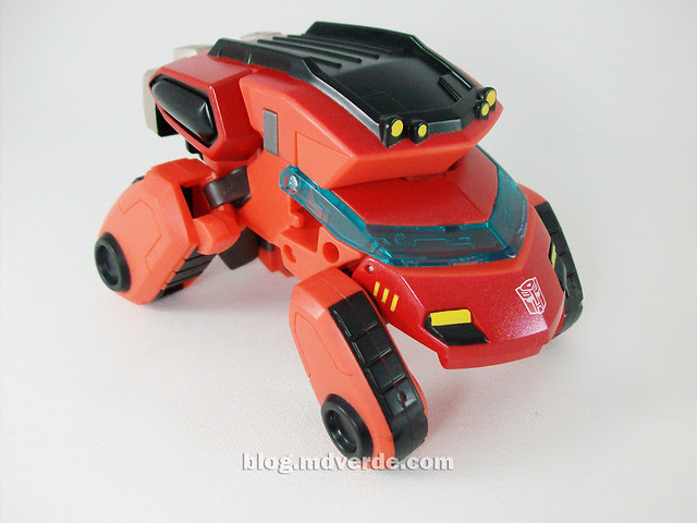 Transformers Ironhide Animated Deluxe Takara - modo alterno