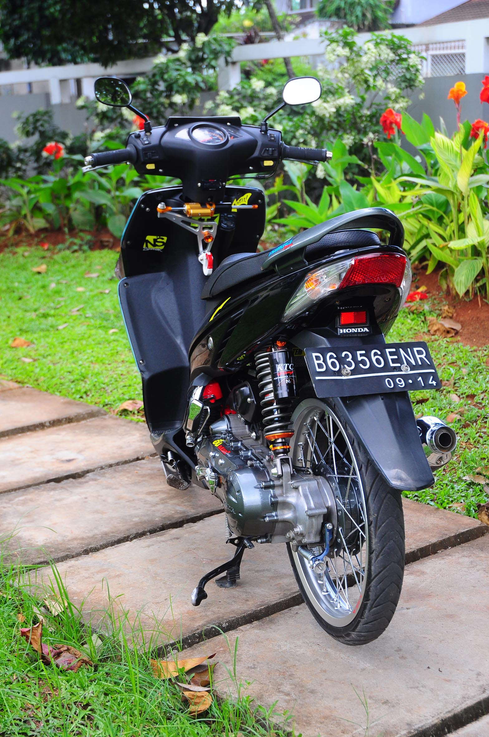 Koleksi Modifikasi Motor Vario 150 Velg Jari Jari Terupdate Velgy Koleksi Modifikasi Motor Vario 150 Velg Jari Jari Terupdate Velgy