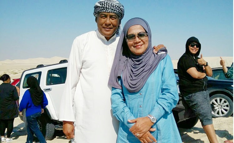 Datuk Jalalludin Hasan Kongsi Gambar Arwah Isteri Dalam Keadaan Tersenyum Dengan Ustaz Dr Izhar