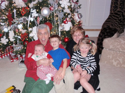 12.24.10 Papa, Mason, Libby, Mimi and TJ (2)