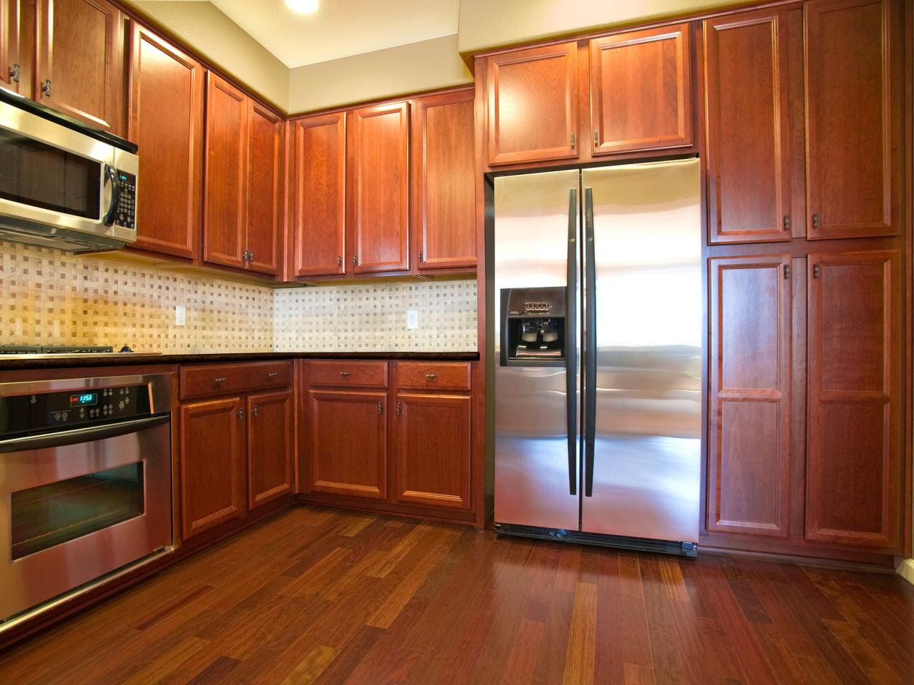 Oak Kitchen Cabinets: Pictures, Ideas Tips From HGTV HGTV Oak Kitchen Cabinets: Pictures, Ideas Tips From HGTV HGTV