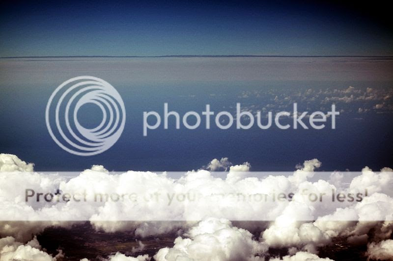 photo LISSABON_TRIP_KURZURLAUB_LISBON_LISBOA_PORTUGAL_GUIDE_BLOG_MEER_OCEAN_HEAVEN_HIMMEL_SKY_CLOUDS_WOLKEN_FLUGZEUG_zps43e17be7.jpg