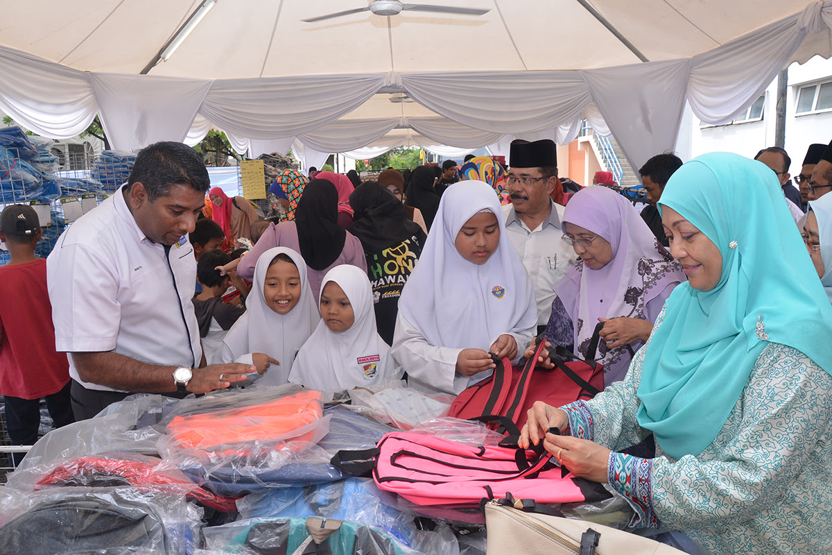 Bantuan Pendidikan Zakat Selangor / Lembaga zakat selangor (lzs