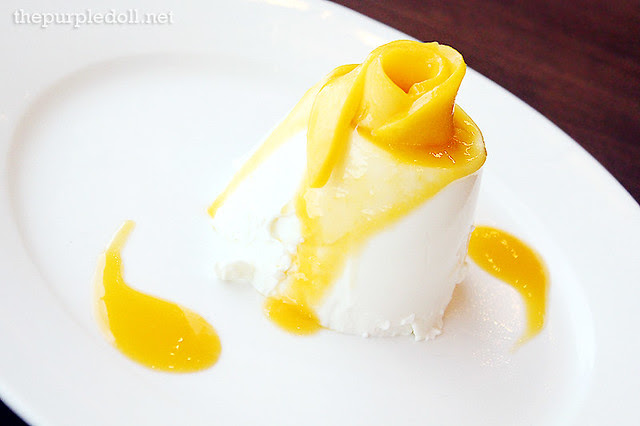 Mango Panna Cotta (P200)