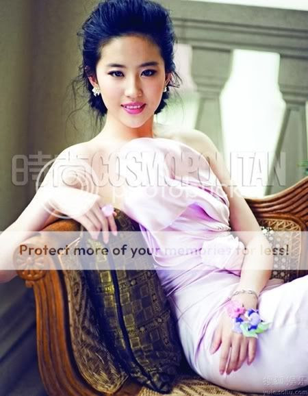 Lưu Diệc Phi ngày càng gợi cảm