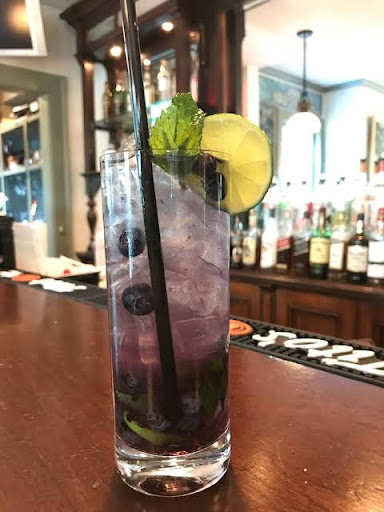 Inn «Old Lyme Inn», reviews and photos, 85 Lyme St, Old Lyme, CT 06371, USA