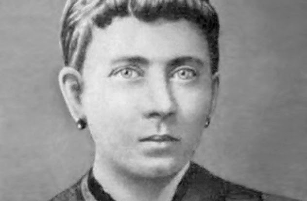 Vdekja e papritur e nënës së Hitlerit