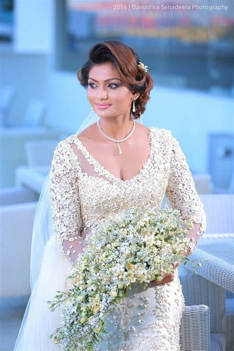 10 best Srilanka Bride sari images on Pinterest Bridal 10 best Srilanka Bride sari images on Pinterest Bridal