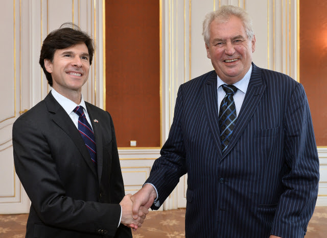 Αποτέλεσμα εικόνας για MILOS ZEMAN AND PUTIN