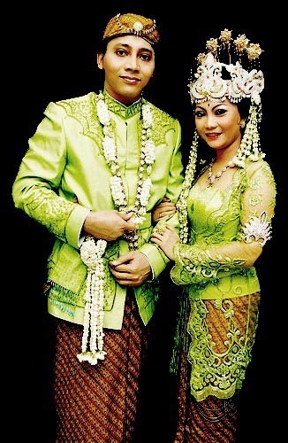 20+ Inspirasi Pakaian Adat Tradisional Kebaya Provinsi Jawa Barat