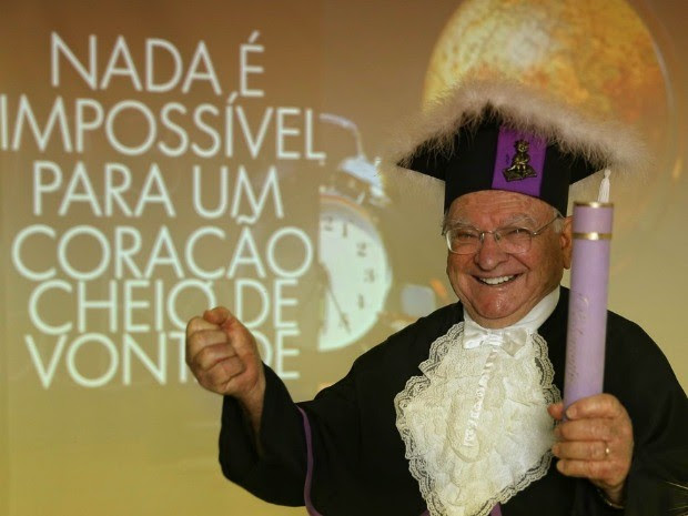 Aos 89 anos, Celestino Costella irá se formar em pedagogia em agosto (Foto: Optimus Produções/Divulgação)