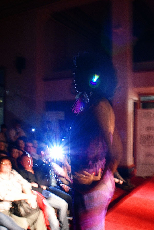 01_600_Adj_9827