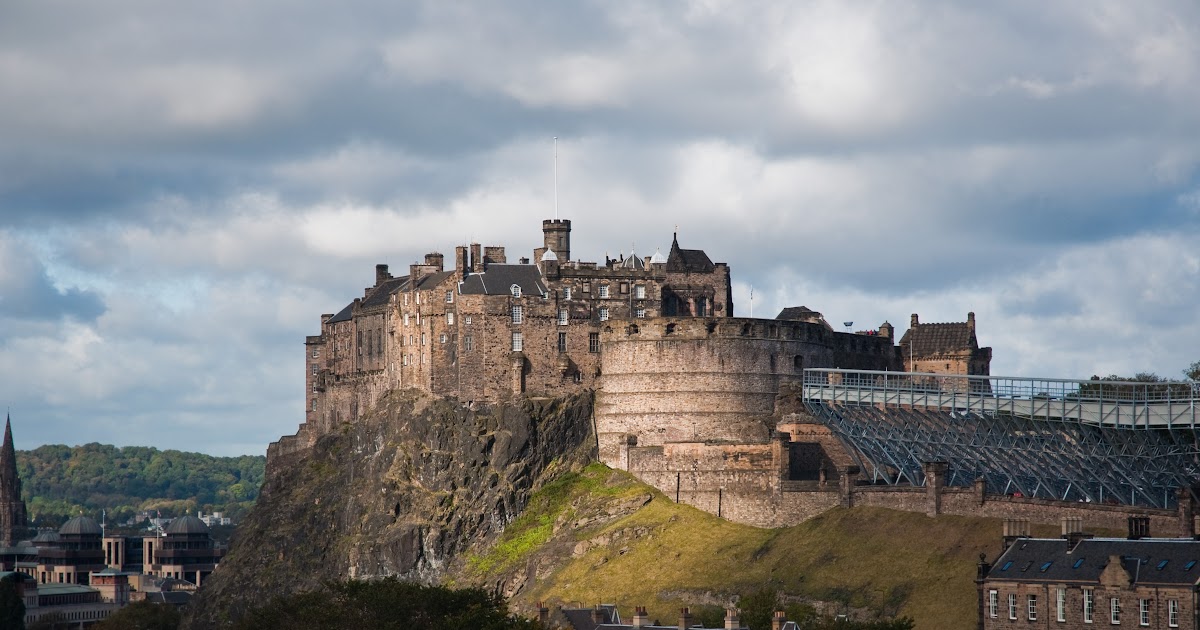 Edinburgh Castle - Local DAB expansion programme completes | Digital ...