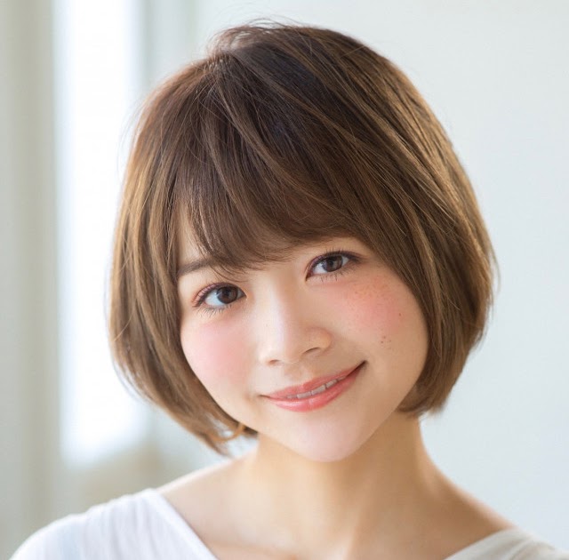 ロイヤリティフリー女子 高校生 髪型 ミディアム 世界のすべての髪型
