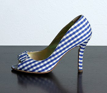 Deutsch: Flamenco-Pumps