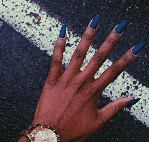 Blue Acrylic Nails On Dark Skin - img-Abby