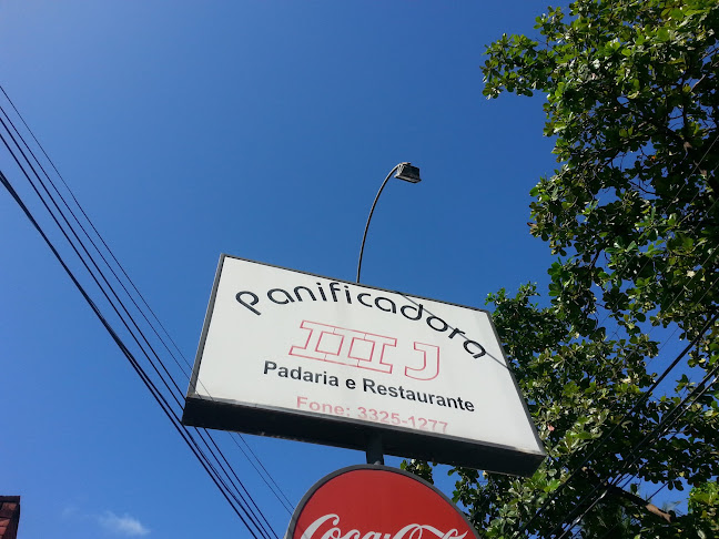 Comentários e avaliações sobre Panificadora III J Padaria e Restaurante