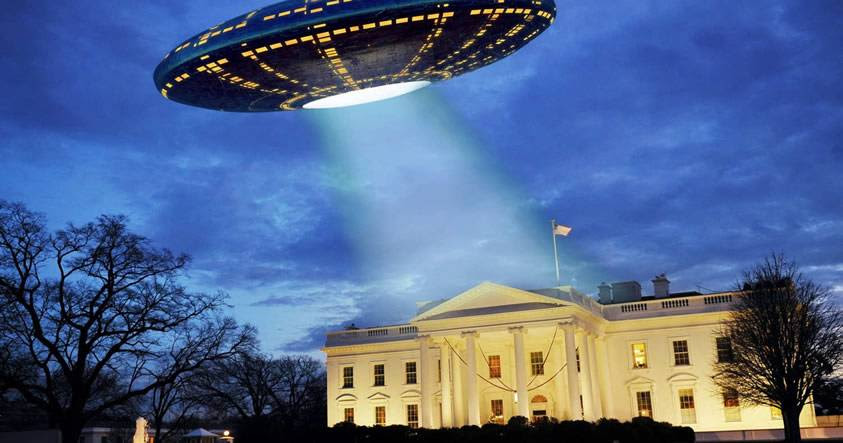 Experto afirma que la Casa Blanca anunciará dentro de poco la existencia de extraterrestres en la Tierra