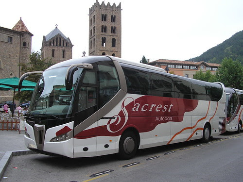 Autocat carrossat per NOGE a Ripoll (Girona)