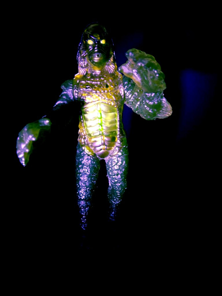 1997 burger king creature from the black lagoon universal monster toy figure